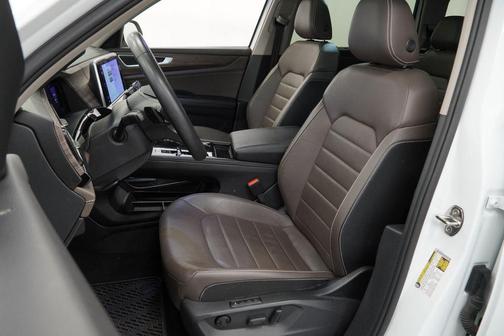Opal White 2024 Volkswagen Atlas 2.0T SEL