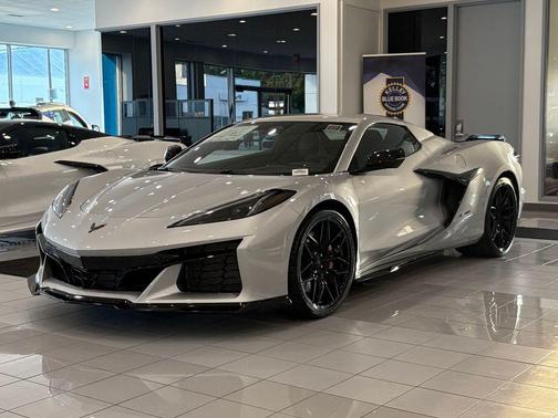 Blade Silver Metallic 2027 Chevrolet Corvette Z06