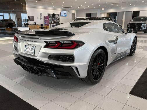 Blade Silver Metallic 2027 Chevrolet Corvette Z06