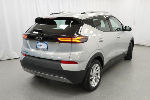 Silver Flare Metallic 2023 Chevrolet Bolt EUV FWD LT