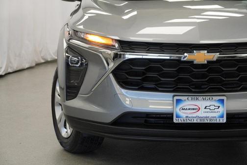 Sterling Gray Metallic 2024 Chevrolet Trax LS