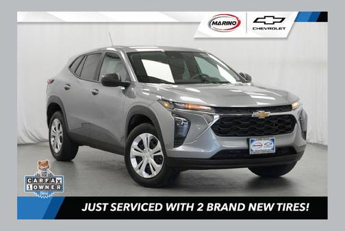 Sterling Gray Metallic 2024 Chevrolet Trax LS