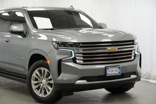 Sterling Gray Metallic 2023 Chevrolet Suburban 4WD High Country