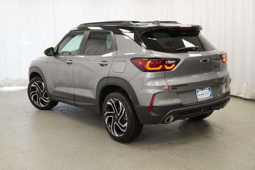 Sterling Gray Metallic 2026 Chevrolet Trailblazer RS