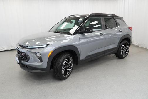 Sterling Gray Metallic 2026 Chevrolet Trailblazer RS