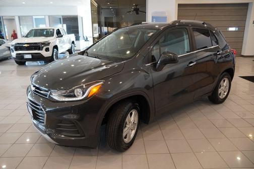 Gray Metallic 2018 Chevrolet Trax LT