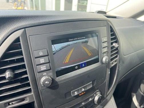 2023 Mercedes-Benz Metris Base