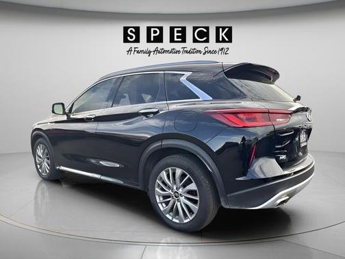 Black Obsidian 2024 INFINITI QX50 Luxe