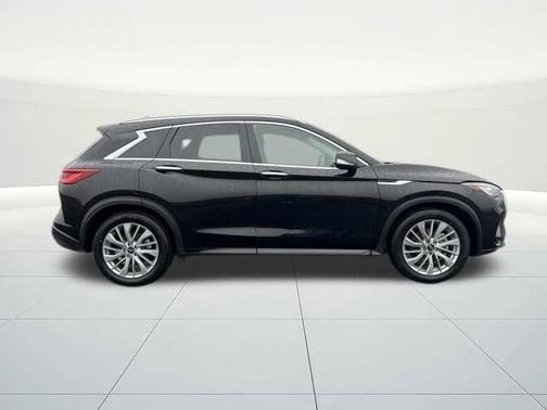 2024 INFINITI QX50 Luxe