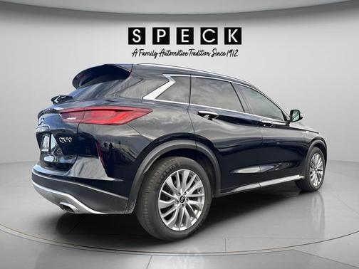 Black Obsidian 2024 INFINITI QX50 Luxe