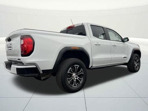 2023 GMC Canyon AT4