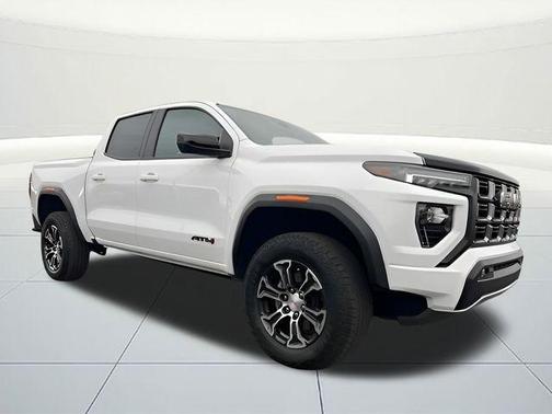 Summit White 2023 GMC Canyon AT4
