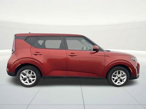 Mars Orange 2023 Kia Soul LX
