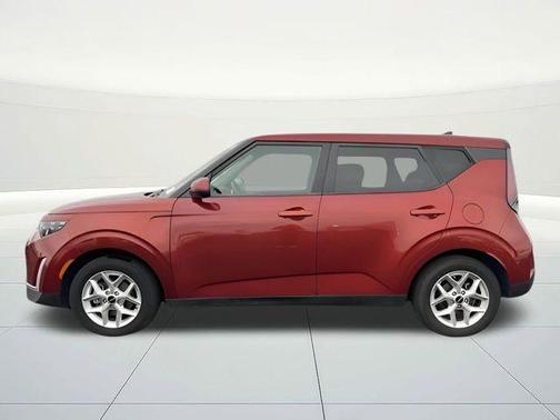 Mars Orange 2023 Kia Soul LX