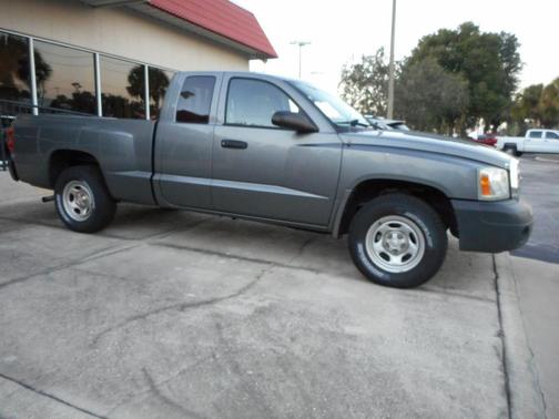 2006 Dodge Dakota ST Club Cab