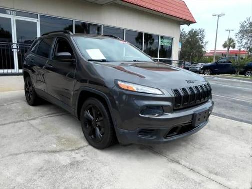 2017 Jeep Cherokee Sport