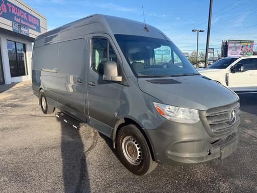 2019 Mercedes-Benz Sprinter 2500 High Roof