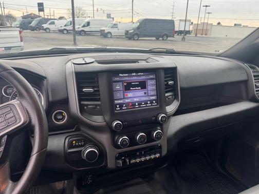 2021 RAM 2500 Tradesman Crew Cab 4x2 8' Box