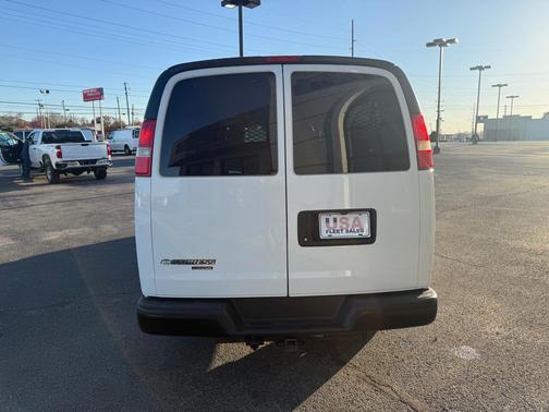 2016 Chevrolet Express 3500 LS