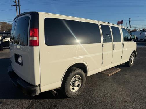 2016 Chevrolet Express 3500 LS