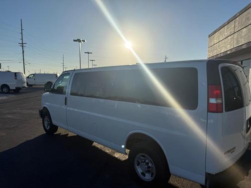 2016 Chevrolet Express 3500 LS