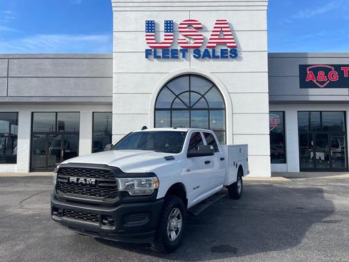 2022 RAM 2500 Tradesman Crew Cab 4x4 8' Box