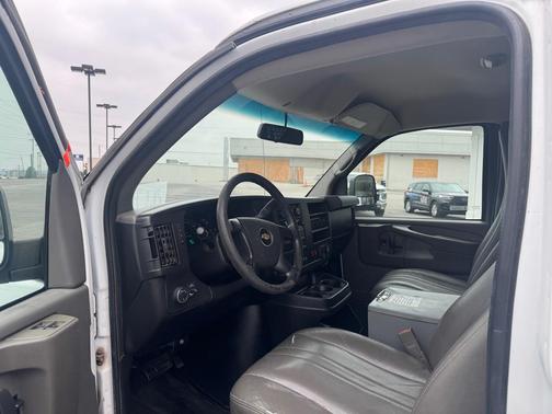 2015 Chevrolet Express 2500 Work Van