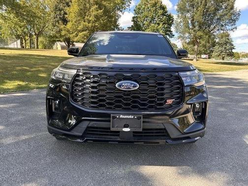 2025 Ford Explorer ST 4WD