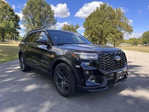 2025 Ford Explorer ST 4WD