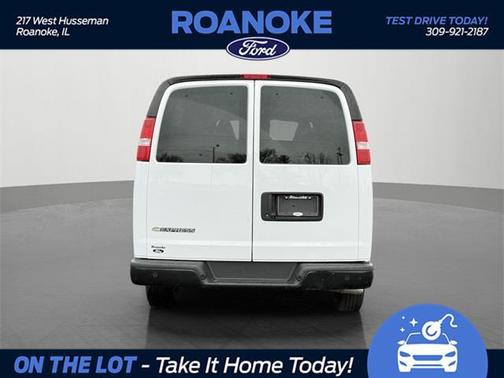 2022 Chevrolet Express 3500 LS