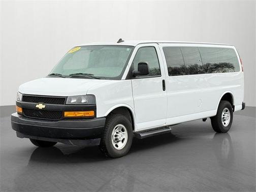 2022 Chevrolet Express 3500 LS