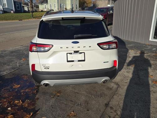 2020 Ford Escape SE
