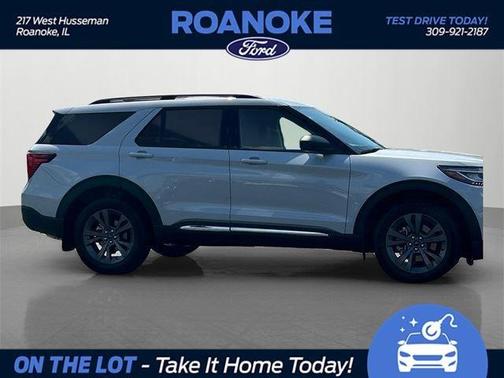 2025 Ford Explorer Active 4WD