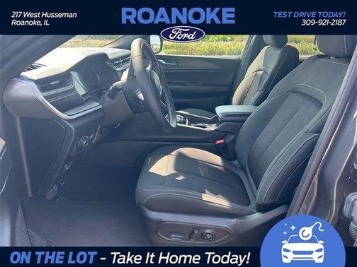 2024 Jeep Grand Cherokee L Laredo