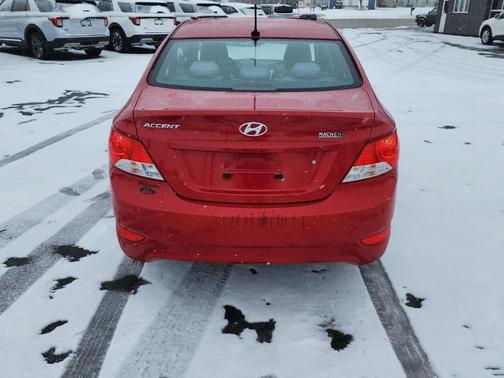 2013 Hyundai Accent GLS