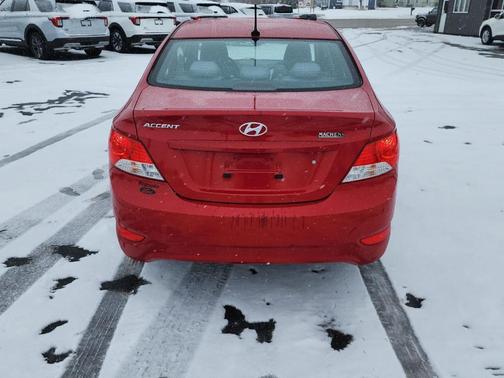 2013 Hyundai Accent GLS