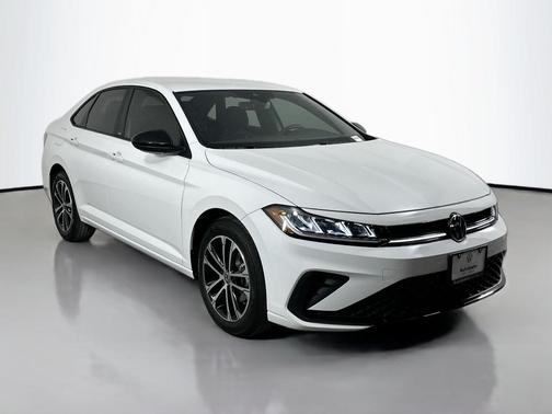 Pure White 2025 Volkswagen Jetta 1.5T Sport