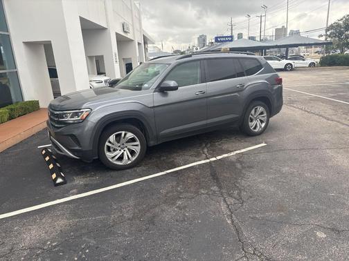 2021 Volkswagen Atlas 2.0T SE w/ Technology