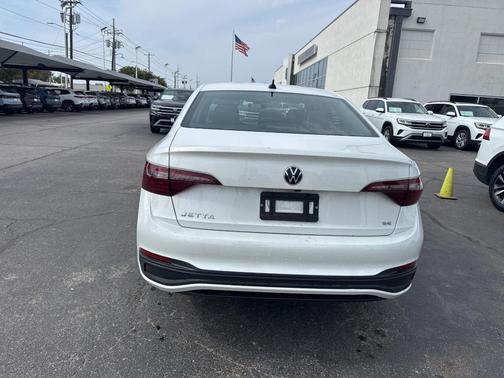 2023 Volkswagen Jetta 1.5T SE
