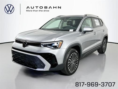Pyrite Silver Metallic 2025 Volkswagen Taos 1.5T SE
