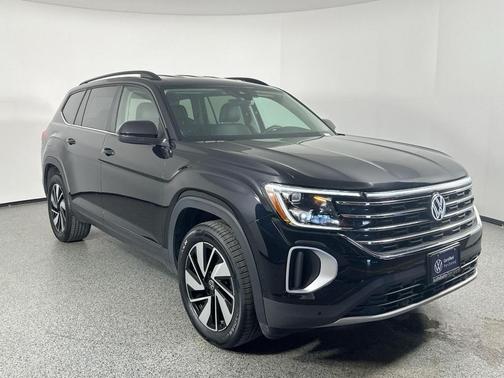 2025 Volkswagen Atlas 2.0T SE w/ Technology