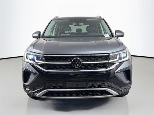 Platinum Gray Metallic 2023 Volkswagen Taos 1.5T SEL