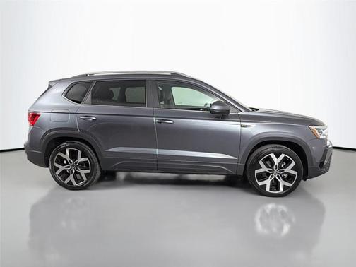 Platinum Gray Metallic 2023 Volkswagen Taos 1.5T SEL
