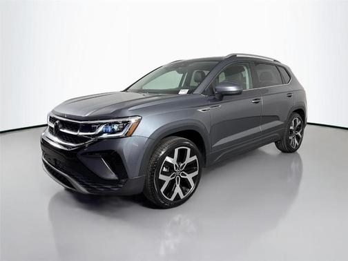 Platinum Gray Metallic 2023 Volkswagen Taos 1.5T SEL