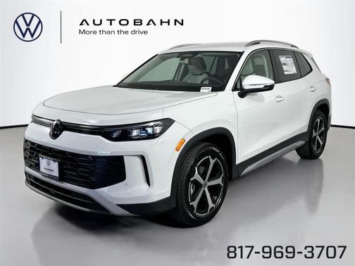 Pure White 2025 Volkswagen Tiguan 2.0T SE
