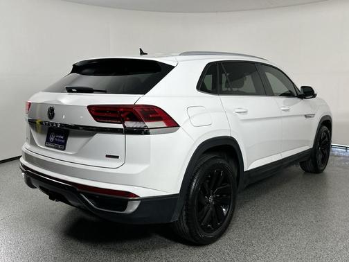 2022 Volkswagen Atlas Cross Sport 3.6 V6 SE w/ Technology