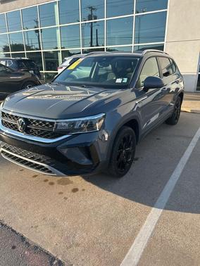 2023 Volkswagen Taos 1.5T SE