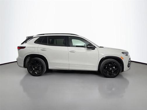 Sandstone 2026 Volkswagen Tiguan 2.0T SE R-Line Black