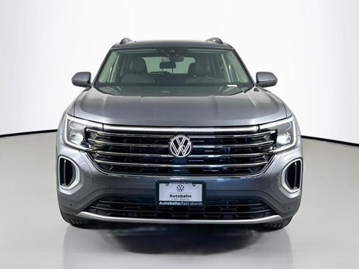 2025 Volkswagen Atlas 2.0T SE w/ Technology