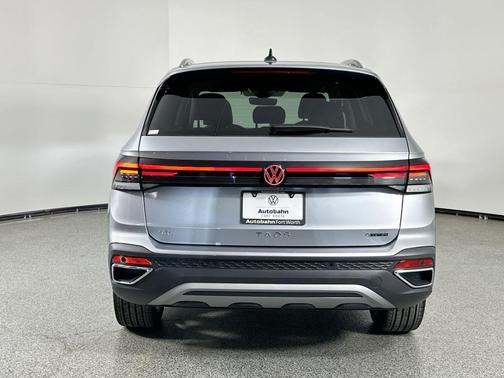 2025 Volkswagen Taos 1.5T SEL